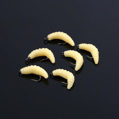 30PCS Artificial Breadworms Fishing Bait with Hooks Realistic Fake Hooked Worm Bait High Elasticity Rubber Fishing Bait