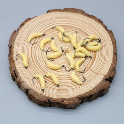 30PCS Artificial Breadworms Fishing Bait with Hooks Realistic Fake Hooked Worm Bait High Elasticity Rubber Fishing Bait